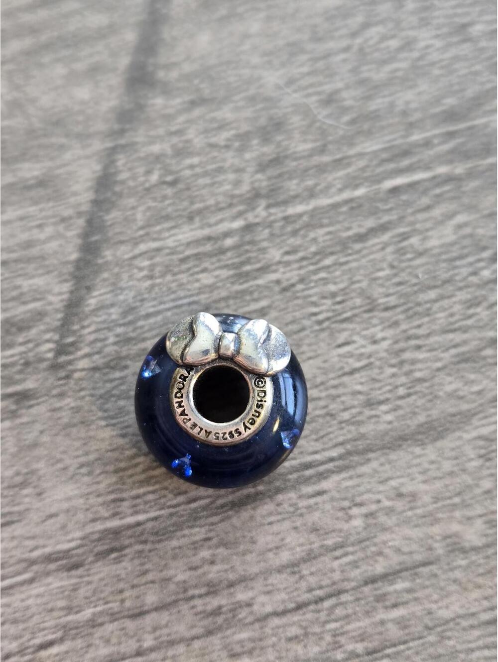 Pandora Disney Minnie Mouse Blue Murano Glass Charm